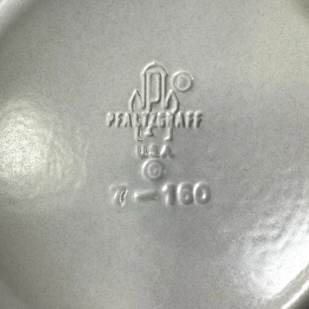 Vintage Pfaltzgraff Yorktowne Soup‎ Tureen - Base and lid 8